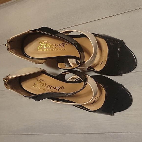 Forever Selected by Paula Abdul black and white patten leather heels size 6 - Picture 2 of 6